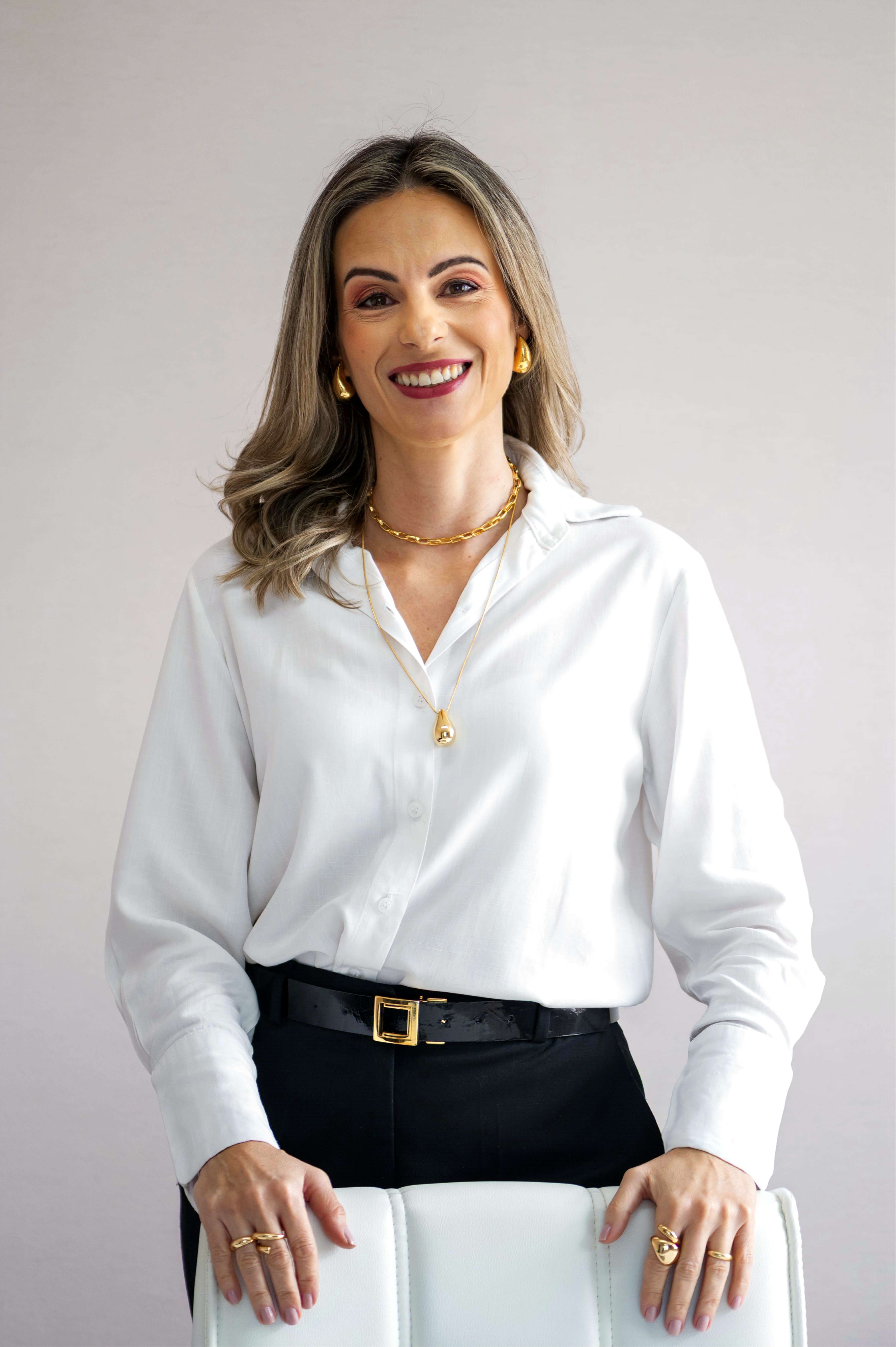 Rosanita trabalhando